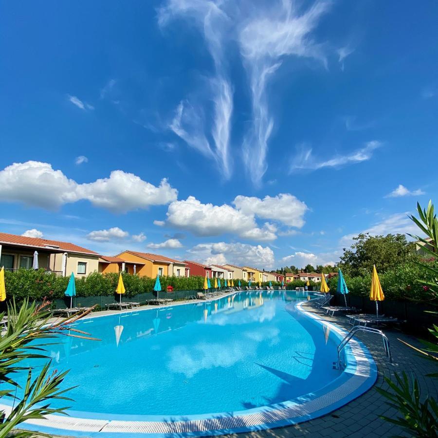 Belvedere Village 4*